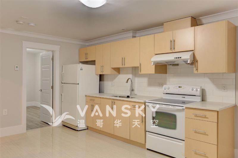 260405112017_3 lower 2 bed kitchen only.jpeg